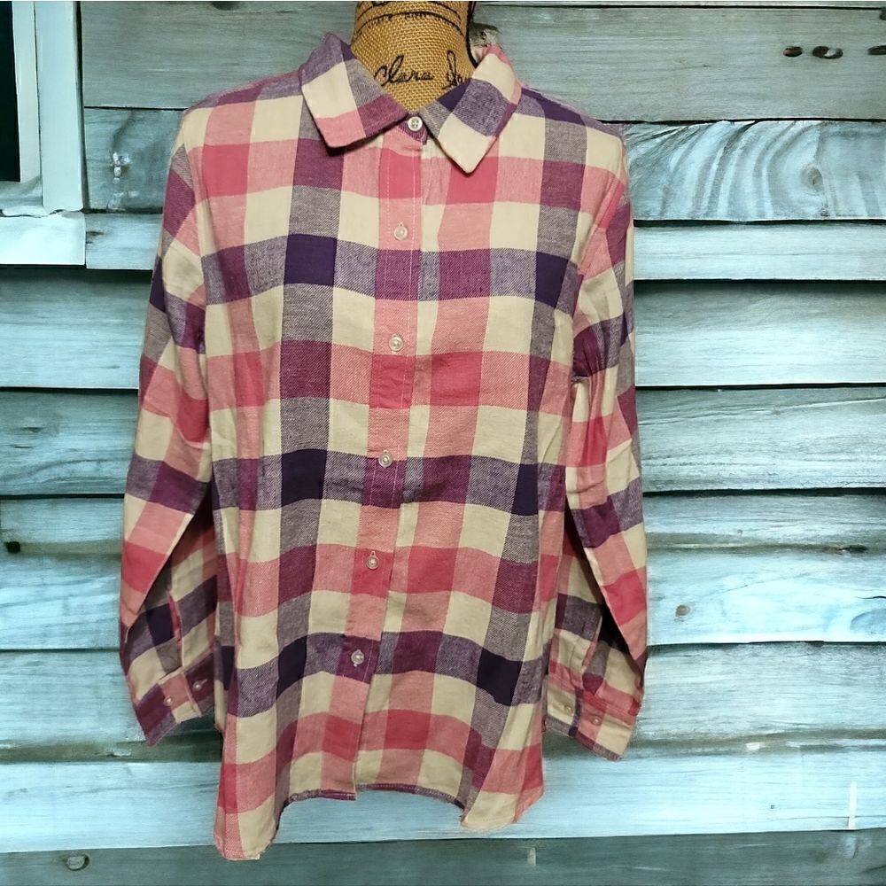 CW Classics Plaid Longsleeve Top Size M NWOT